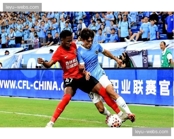 韦斯利第6分钟破门，助深圳新鹏城1-0小胜辽宁铁人